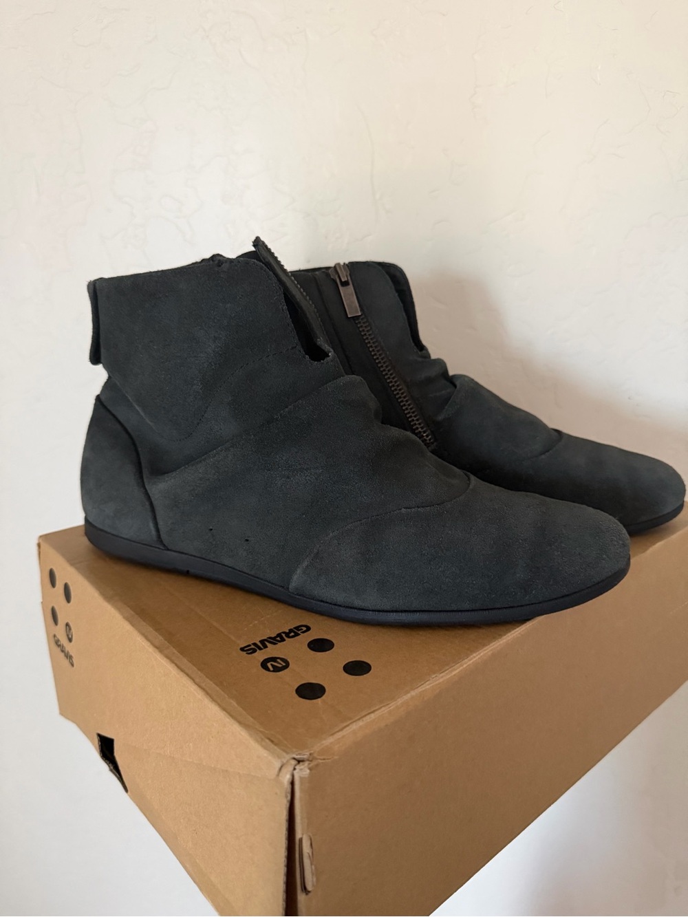 GRAVIS Dylan Rieder suede boots